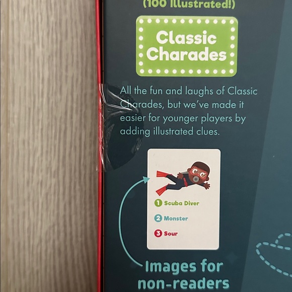 NEW IN BOX Chuckle & Roar Family Charades ages 5+ gift family game night - Picture 4 of 7